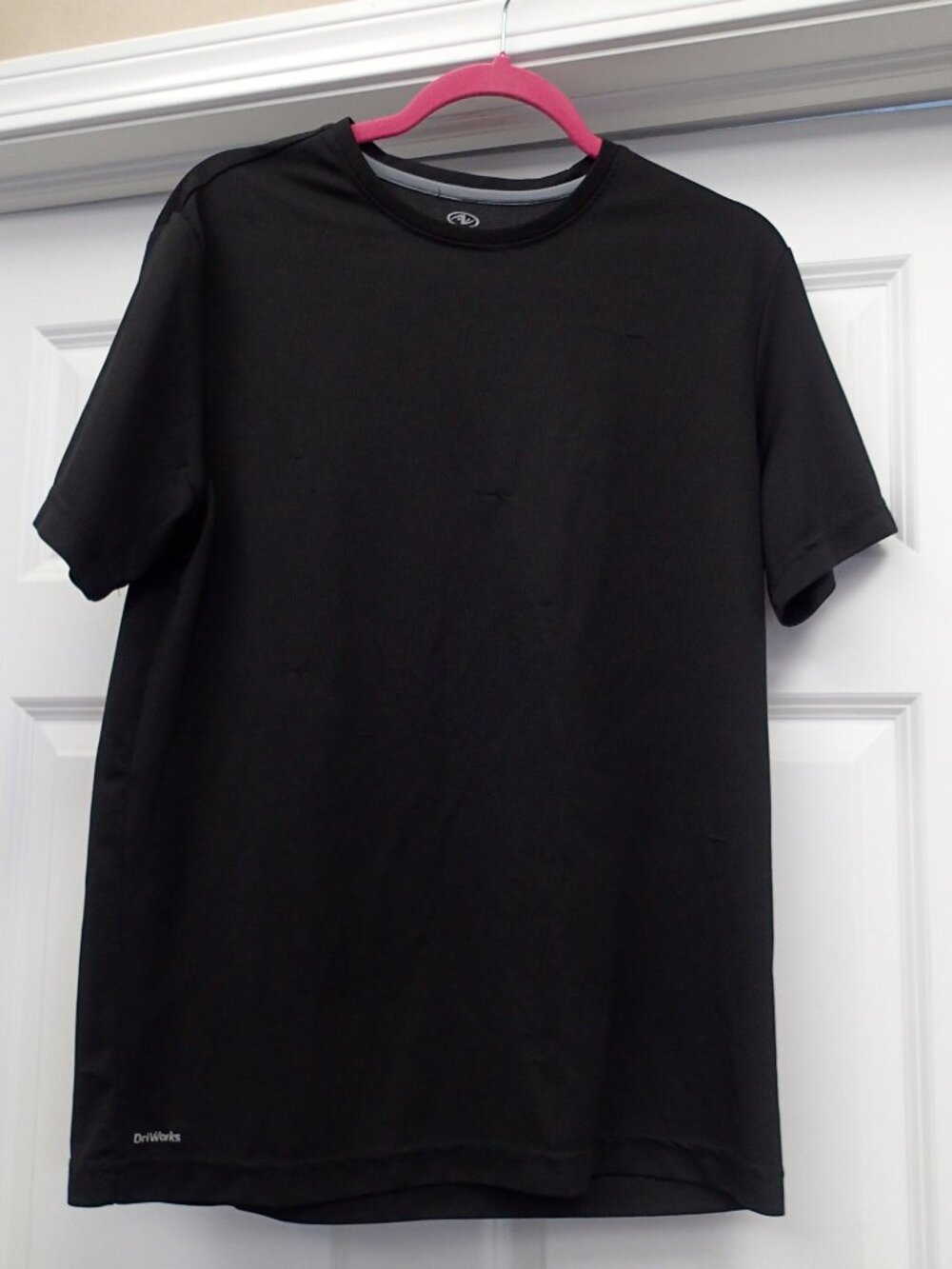 Athletic Men's Dri Fit Black Tshirt Szie M 38-40